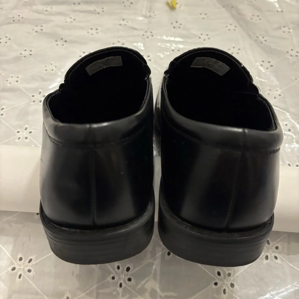 Stacy Adams Boys Classic Black Slip-On Loafers Size 5 M